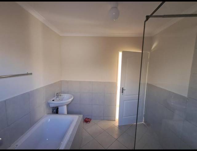 3 BEDROOM HOUSE FOR SALE IN CRYSTAL PARK